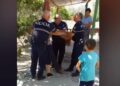 “Qytetarin e denoncoi kunata për kanosje”- Pamjet e shoqërimit, Hita pezullon 3 inspektorët e Komisariatit Kuçovë: Përdorim i paarsyeshëm force