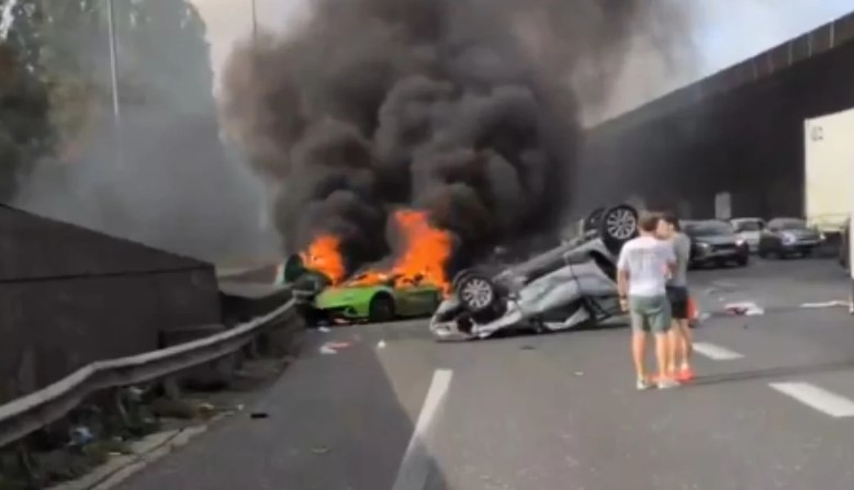 VIDEO   Lamborghini  me 200 km në orë aksidentohet dhe shpërthen në mes të Parisit  2 të vdekur  Pamje tronditëse nga vendngjarja