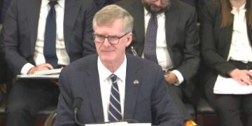 “Puna e SPAK, efektive”- Mesazhe të forta nga zyrtari i DASH, Lawton: Po punojmë me Shqipërinë për të goditur organizatat kriminale transnacionale