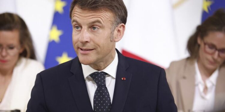 Franca po shqyrton një rezolutë të re të Këshillit të Sigurimit të OKB-së për Ngushticën e Hormuzit -
