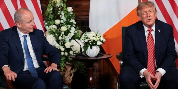 Britania reagon pas deklaratave të Trump: Qëndrimi i Londrës për unitetin irlandez mbetet i pandryshuar -