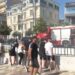 “Mercedesi” shpërthen në flakë te hyrja e parkimit nëntokësor në Fier, panik te qytetarët! Nisin hetimet për shkaqet