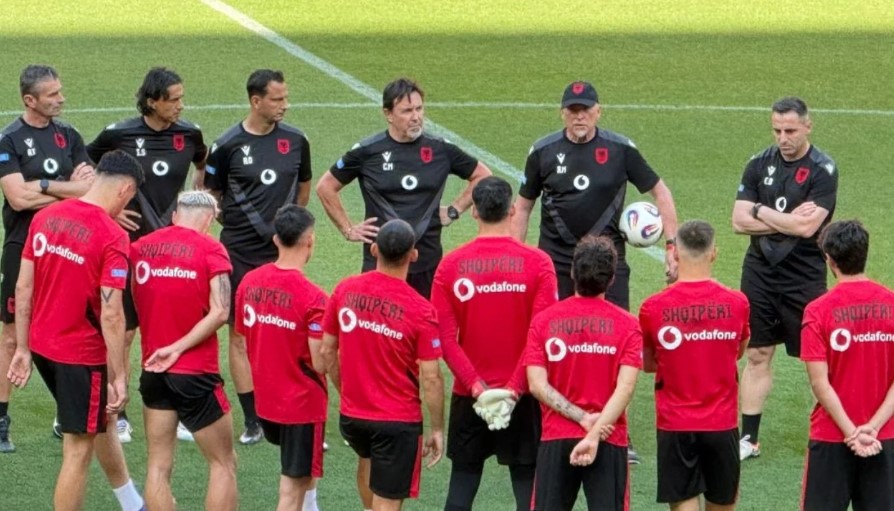 Maran bën rreth 50 ftesa për Kombëtaren  mes tyre edhe 3 lojtarë të Dinamo City  Lista zyrtare zbulohet më 18 shtator  emrat surprizë që priten