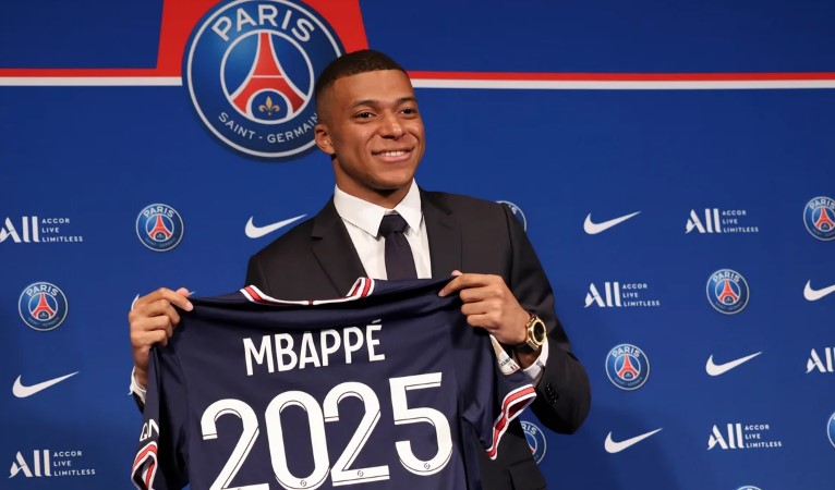 Mbappé kundër PSG së  ja si përfundoi beteja gjyqësore