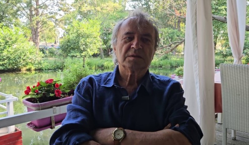 Mevlan Shanaj shpërthen kundër Festivalit të Filmit  Festivali është një event që po e krijojnë ca njerëz të paditur 