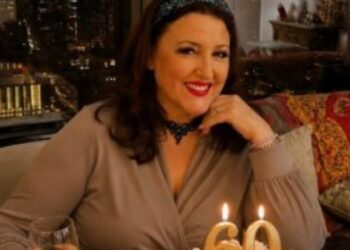 Këngëtarja Parashqevi Simaku feston 60-vjetorin e lindjes, rrëfen dy dëshirat e mëdha me një mesazh prekës: Të bashkohem me djalin dhe…