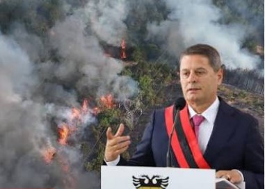 Zjarret në Lezhë dogjën banesa në Kalivaç dhe Zimaj  kryebashkiaku Ndreu  Situata po vihet nën kontroll 