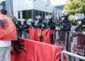 Protesta e veteranëve të UÇK-së në Prishtinë, Policia merr masa dhe apelon: Mos hidhni sende dhe mos përdorni maska