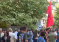 14 protestuesit e arrestuar dalin para gjykatës, mbështetësit në protestë: Nuk jeni vetëm!