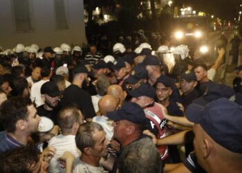 Gjykata pranon kërkesën e Prokurorisë, liron 14 protestuesit që u përplasën me Policinë: Arrestimi i paligjshëm!