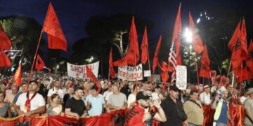 Dita e 123-të e protestës në bulevard, marshim dhe fjalime kundër Qeverisë!