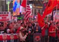 Dënimi i ish-krerëve të UÇK-së: Shqiptarët protestojnë në Times Square dhe këndojnë “Mora fjalë”