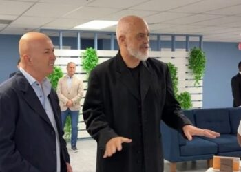 Rama viziton kompaninë e biznesmenit shqiptaro amerikan në Michigan: Histori suksesi e shtrirë edhe në Shqipëri!