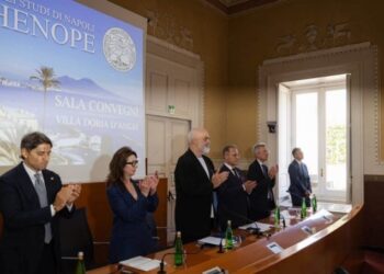 Vizita Napoli, Rama publikon fotot nga ceremonia e inaugurimit të Konsullatës së Nderit të Shqipërisë! Zbulon edhe dhuratën e veçantë që mori