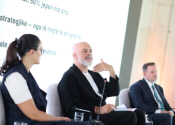 “Historia më e padëgjuar në BE”- Rama i ashpër me ‘prerjen e kokës’ së Veliajt: Eksperimenti më i rëndë social dhe i dështuar, me dëme kolosale te rindërtimi!