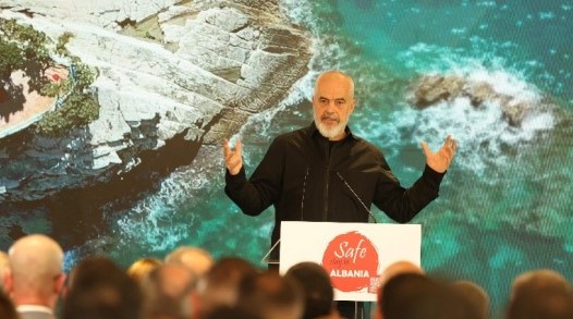 Turizmi kulturor kap shifra rekord  Rama  Mbi 1 milion vizitorë vizituan sitet tona gjatë periudhës janar gusht  një nga shtyllat kryesore