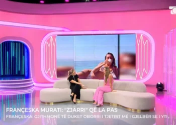 Françeska Murati rrëfen ndarjen nga babai i djalit të saj dhe sqaron foton me “burrin misterioz