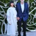Nicolas Cage i panjohshëm me flokë e mjekër të bardhë, shfaqet në tapetin e kuq me bashkëshorten 31-vjeçare