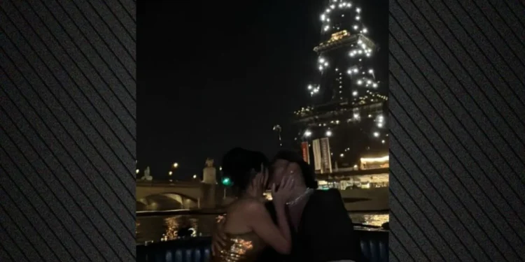 Kim Kardashian dhe Lewis Hamilton ndezin thashethemet me një puthje në Paris