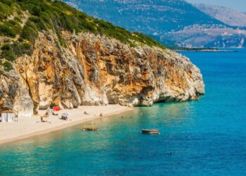 “Time Out”: Riviera Shqiptare, zgjedhja ideale për pushime në bregdet edhe në dimër