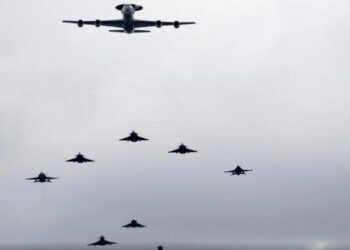 NATO në alarm, fregata ruse lëshon dy raketa drejt një helikopteri danez!