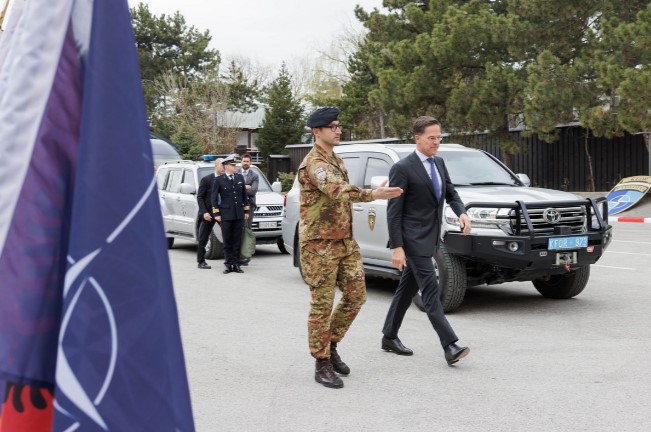 Vendimi për ish krerët e UÇK  Rutte  KFOR i është aty  pavarësisht se ç mund të ndodhë këtë javë në Kosovë 