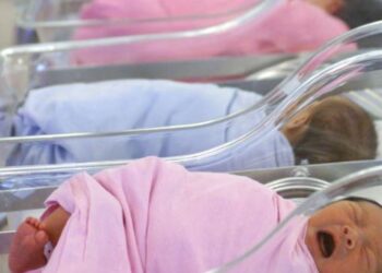 55.000 dollarë për çdo fëmijë deri në moshën 17-vjeçare, kryeministri i Singaporit shpall politikat mbështetëse për familjet -