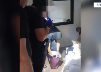 Plagosën rëndë 3 persona gjatë sherrit, arrestohet 19-vjeçari në Shijak, kërkohen dhe bashkëpunëtorët