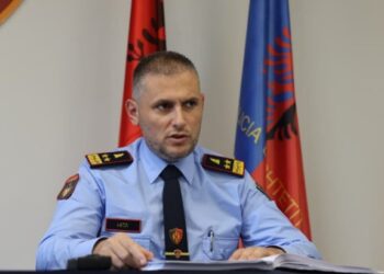 Kriminaliteti në Shkodër, kryepolici Hita “dush të ftohtë” vartësve, një orë mbledhje dhe kritika: Duhen rezultate, godisni krimin!