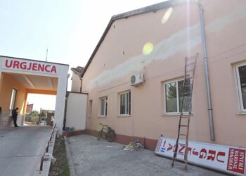 Procedohen dy mjekë neurologë pas vdekjes së një 40-vjeçari, dyshohen për mjekim të pakujdesshëm