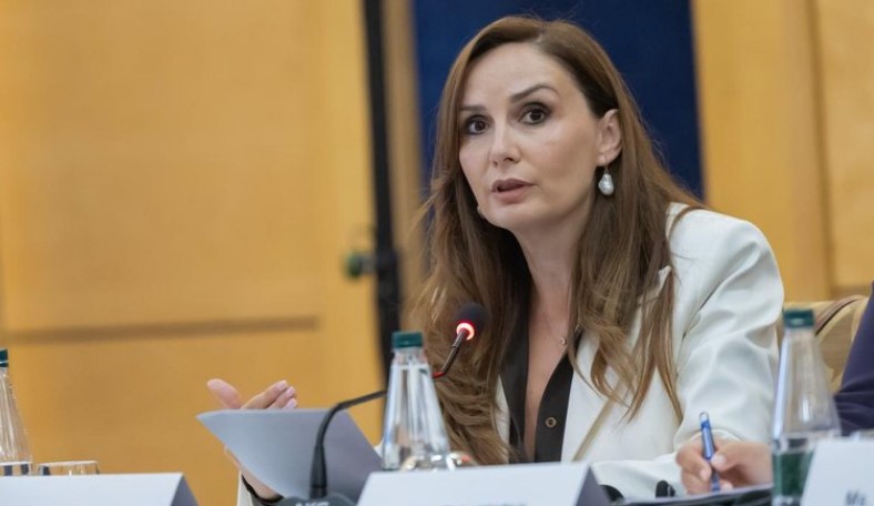  Drejtësia po vepron  fund pandëshkueshmërisë   Tabaku  Hetimi i zyrtarëve të lartë nuk është certifikatë pastërtie për qeverinë 