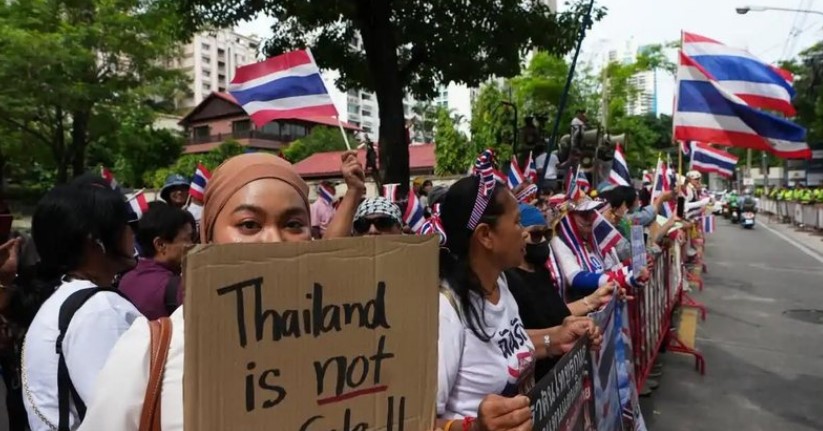  Tajlanda nuk është në shitje   Në Bangkok nisin protestat para Ambasadës së Izraelit 