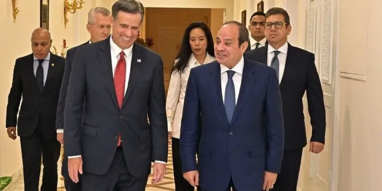 Presidenti i Egjiptit takon shefin e CIA-s: Kriza e Iranit të zgjidhet me diplomaci -