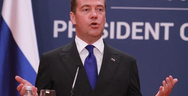 Medvedev: Rusia mund të përdorë armë bërthamore dhe t'i përgjigjet çdo kërcënimi -
