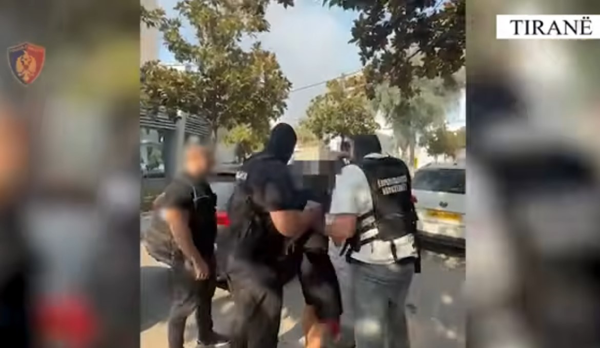 Kapet në Tiranë një i shumëkërkuar nga Italia  i dënuar me mbi 21 vite burg  pritet ekstradimi