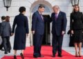 Vizita shtetërore e Xi Jinping në SHBA, presidenti kinez mbërrin në Shtëpinë e Bardhë, pritet nga Trump dhe Melania (VIDEO)