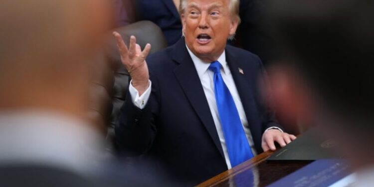 "Ajo që po ndodh në Spanjë është kaq e trishtueshme", Trump: Madridi nuk ka kontroll mbi kufijtë e tij -