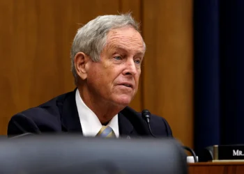 Kongresmeni amerikan Joe Wilson: Regjimi i Vuçiçit ka përgjuar qytetarët serbë -