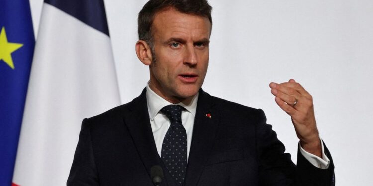Popullariteti i Macron arrin nivelin më të ulët që nga viti 2017, Bardella dhe Le Pen gjithashtu "humbasin terren" -