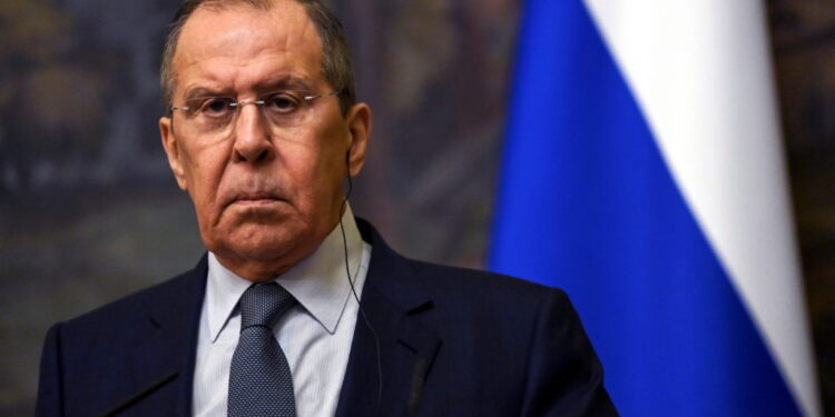 Lavrov paralajmëron për përshkallëzim të konfliktit Rusi-Ukrainë