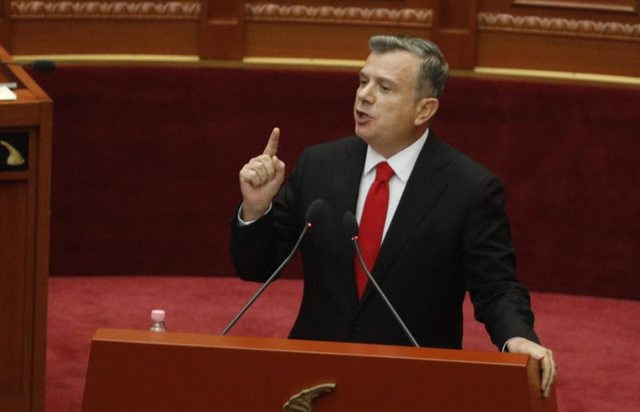 Balla nga foltorja e Kuvendit  Reforma territoriale votohet sot  46 bashkive të reja u garantojmë shërbime më të mira
