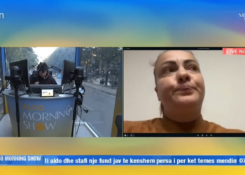 VIDEO/  Pamjet ku polici e përplas përtokë bënë xhiron e rrjetit, flet nëna e të riut: Djali im ishte paguar për të marrë pjesë në protestë!