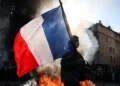 “Franca po digjet”, Trump fajëson emigracionin për trazirat e dhunshme: Mbyllni kufinjtë!