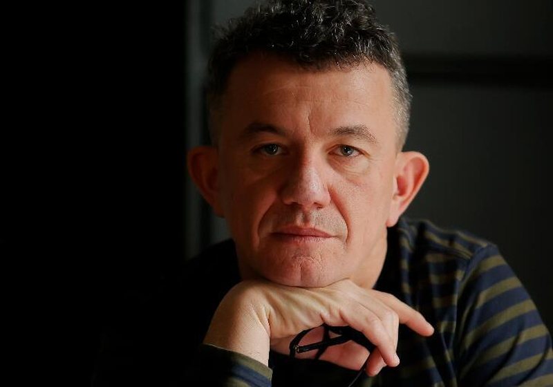  Mediat e regjimit  në Tiranë menduan që fitoi  revolucioni   prandaj nuk e panë dhunën e maskave