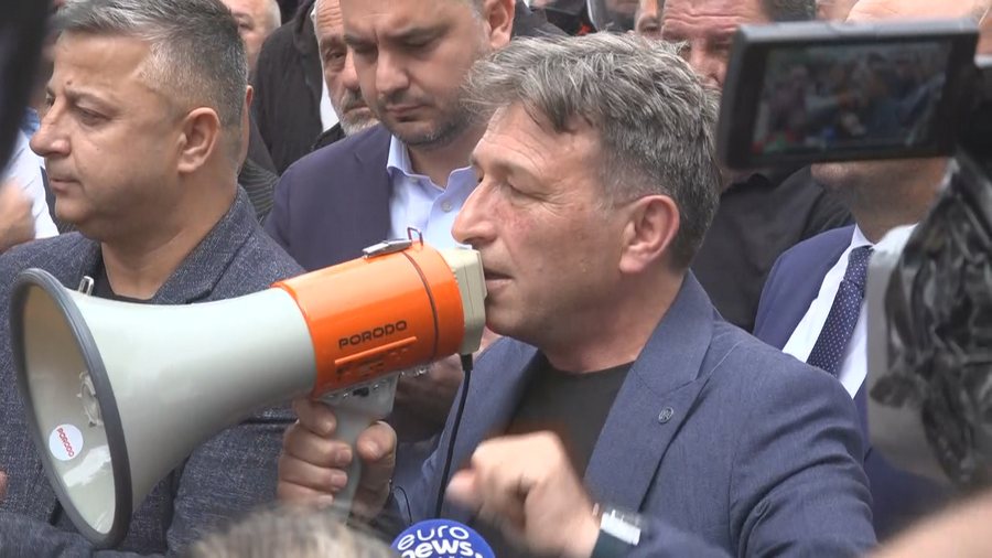  Territorialja sjell shpopullim   kryebashkiakët e PD  Nga shkrirja preken 300 mijë qytetarë  Nuk ka lidhje me hartën e BE