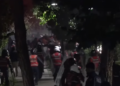 VIDEO/ Tensionet zhvendosen në rrugët e Tiranës, policia u vihet pas protestuesve