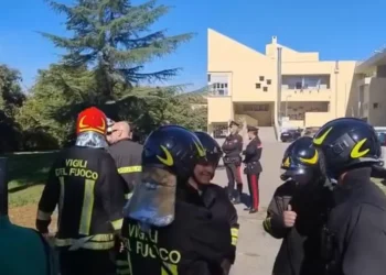 Alarm për bomba në shkollat italiane, evakuohen mbi 50 institucione pas emaileve anonime
