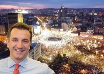 Humbja e Vuçiç, reagon Veliaj: Urime studentëve për rrëzimin e makiavelistit dhe populistit të Beogradit