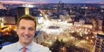 Humbja e Vuçiç, reagon Veliaj: Urime studentëve për rrëzimin e makiavelistit dhe populistit të Beogradit