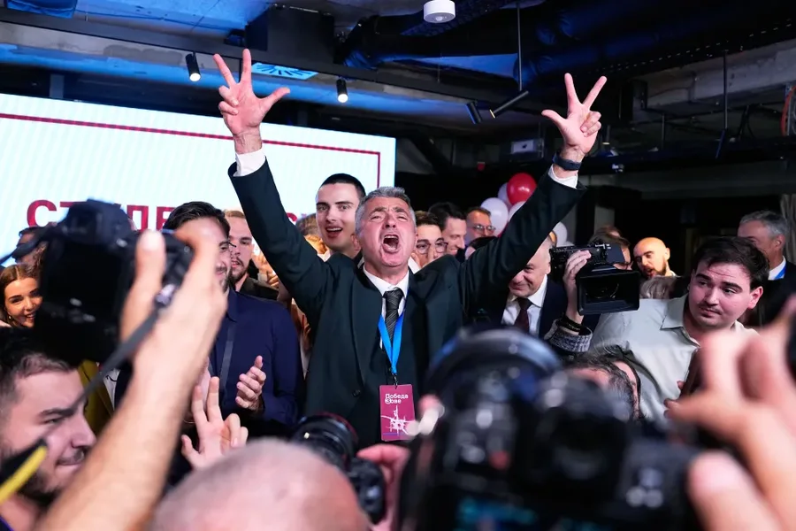 Një program i mbushur me nacionalizëm  Gazeta gjermane kritikon ashpër fituesit e zgjedhjeve në Serbi